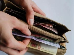 Сумщина: Звільнив, але не заплатив